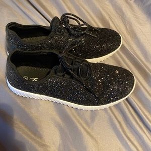 Glitter black shoes